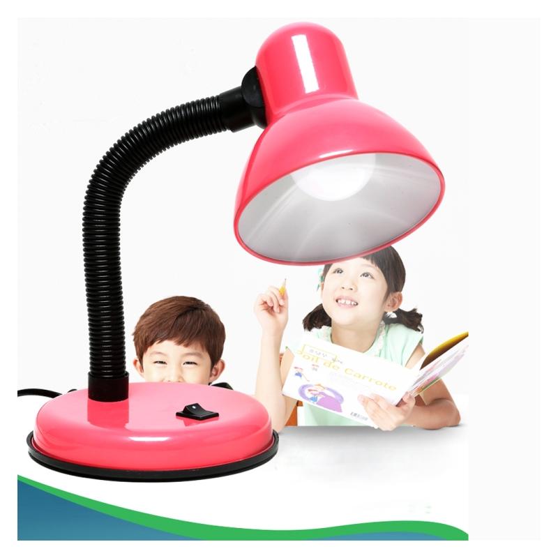 Lampa de birou clasica din metal cu brat flexibil