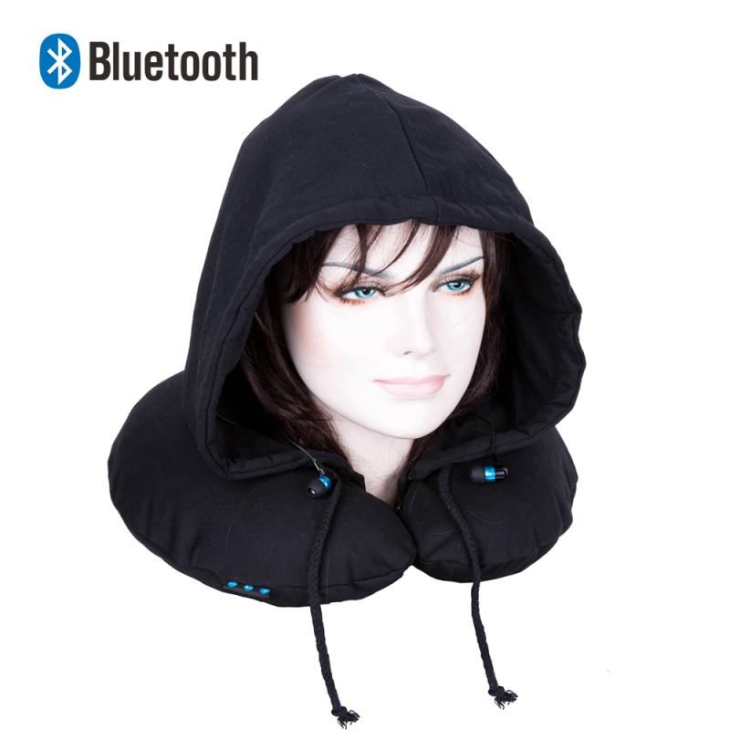 Perna pentru calatorii cu gluga si casti Bluetooth