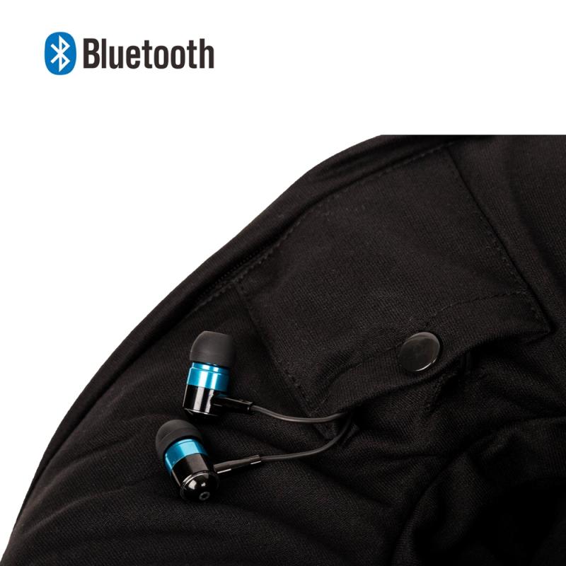 Perna pentru calatorii cu gluga si casti Bluetooth