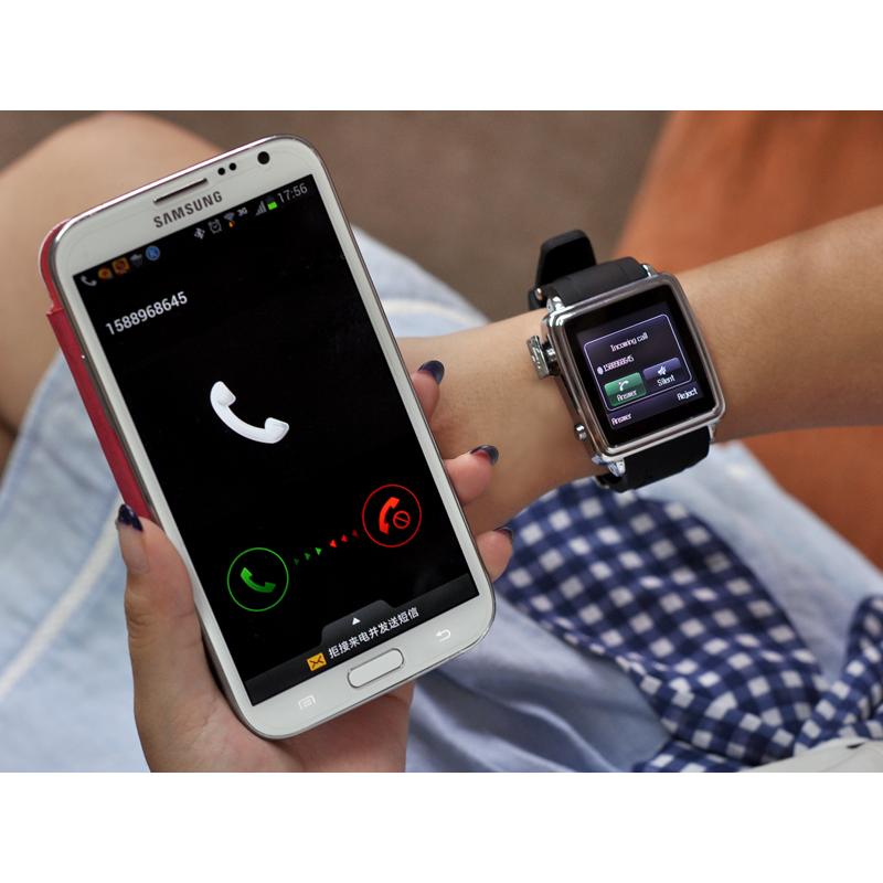 Ceas Smartwatch Color cu Bluetooth si Touchscreen