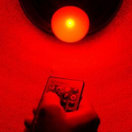 Bec LED RGB cu telecomanda